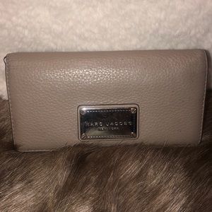 Marc Jacobs wallet